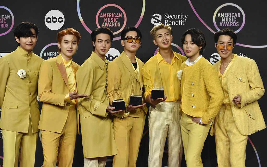 2021 American Music Awards - Press Room